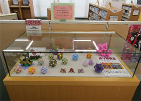 東成図書館のギャラリーに作品展示
