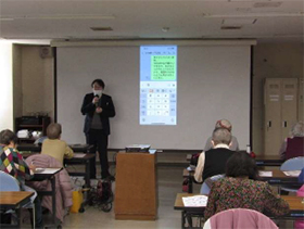 シニア向けスマートフォン体験講座