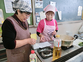 11/6 食と栄養のお話とクッキング教室