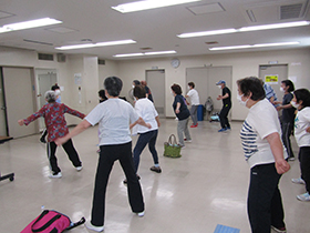 脳トレ アロマリラックス体操